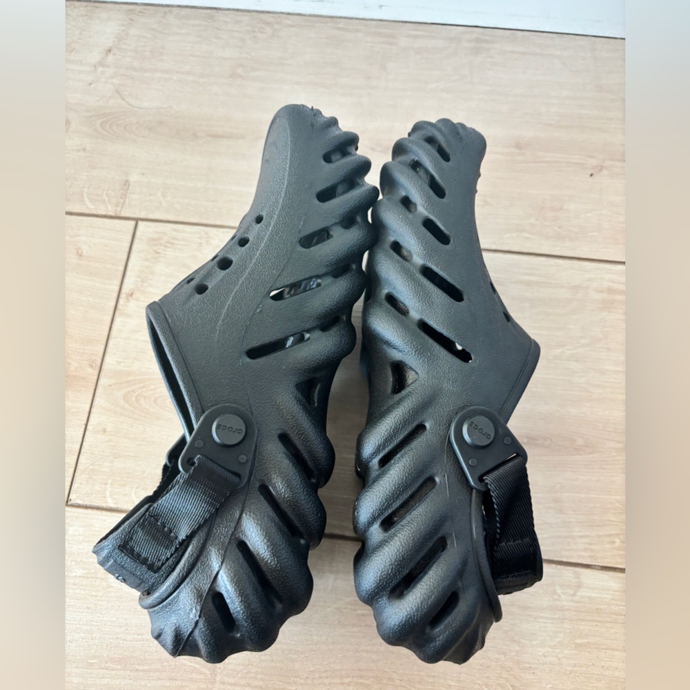 CROCS Echo Kids Shoes in Black - Picture 7 of 8